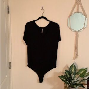 Lulus • short sleeve v-neck bodysuit